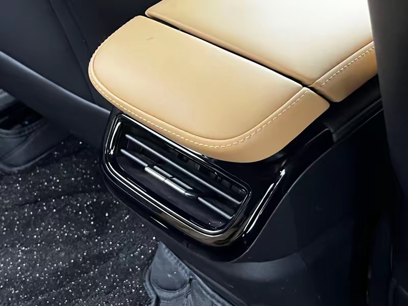 Geely Galaxy Galaxy L7 2024