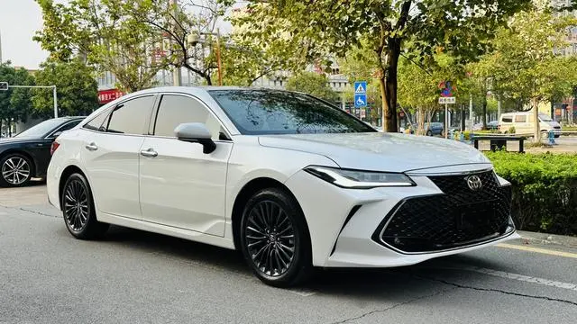 TOYOTA Asian dragon 2.5L Automatic Touring Premium Edition