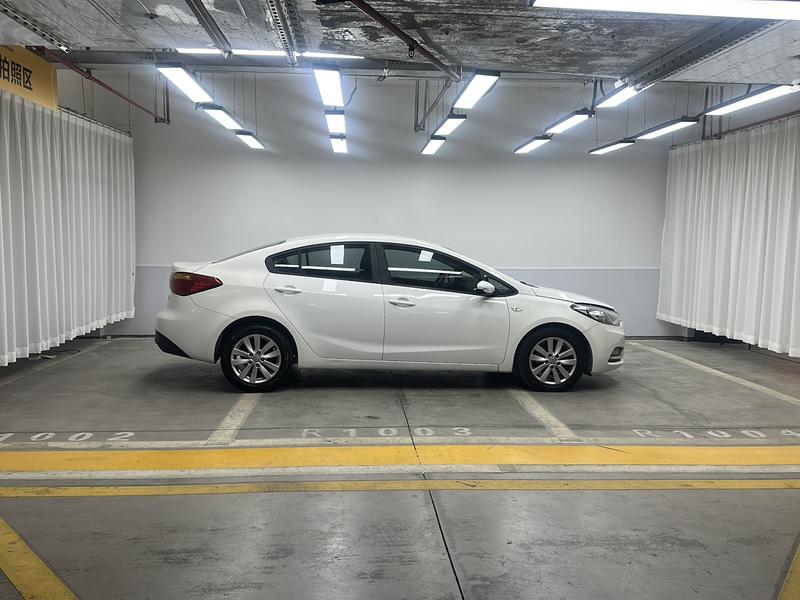 Kia Kia K3 2015