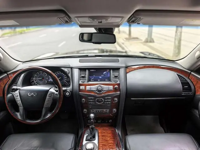 Infiniti Infiniti QX80 5.6L 4WD