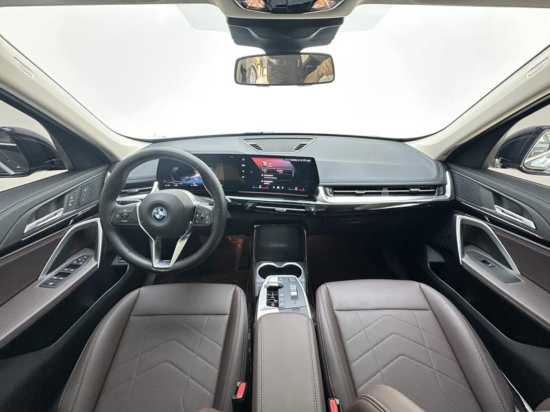 BMW BMW iX1 2024