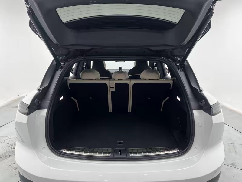 NIO NIO ES6 2024