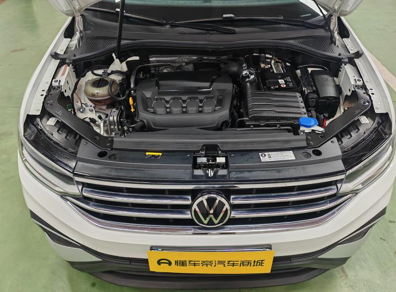 Volkswagen Tiguan L 2023