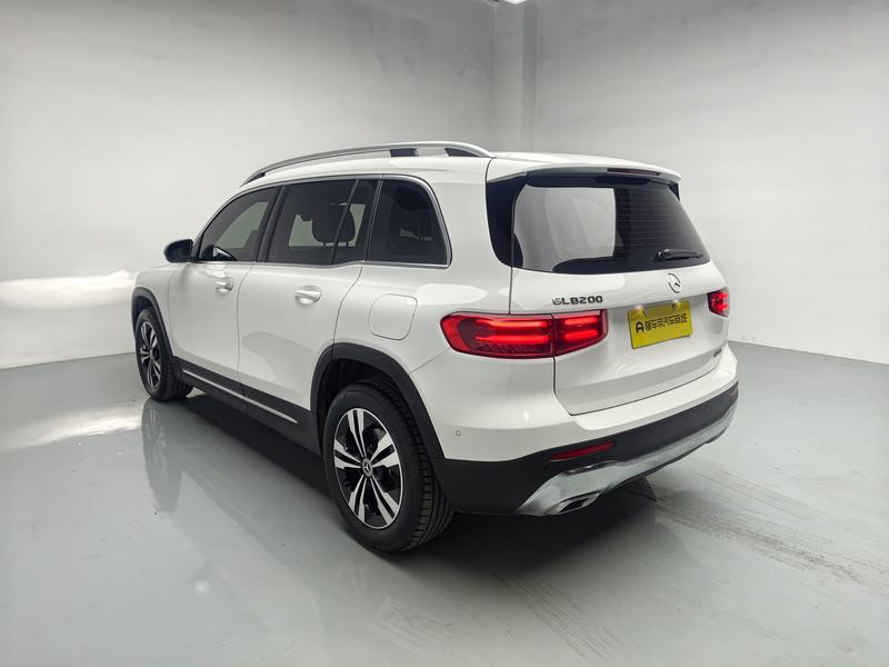 Mercedes-Benz Mercedes Benz GLB 2024