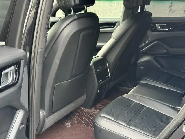 Porsche Cayenne E-Hybrid Cayenne E-Hybrid 2.0T