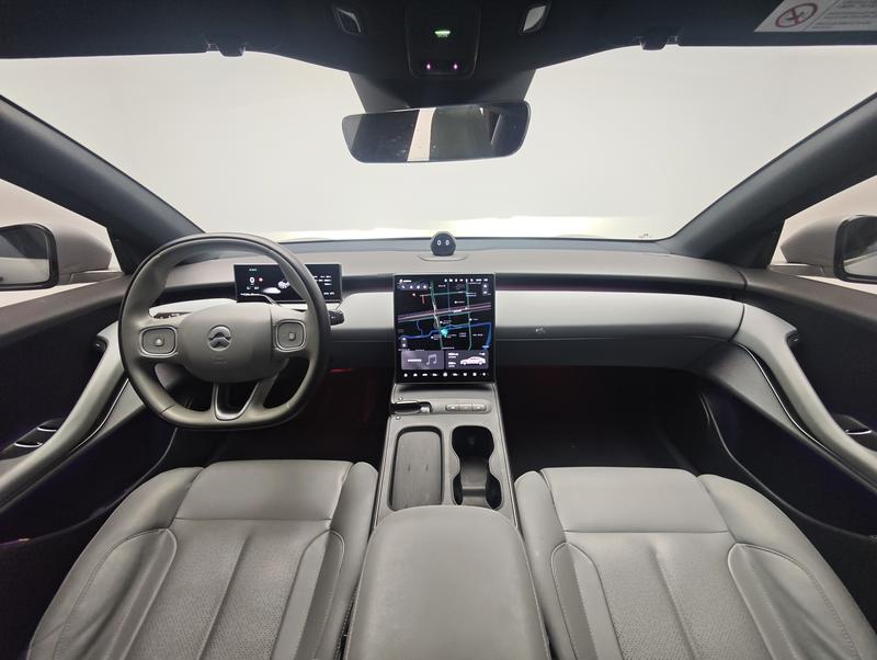 NIO NIO ET5 2022