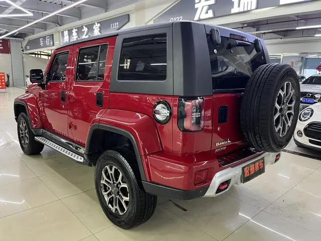 Beijing Beijing off-road BJ40 2.0T automatic four-wheel drive City Hunter edition knight type