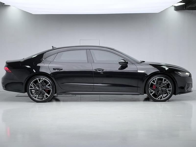 Audi Audi A7L 2024