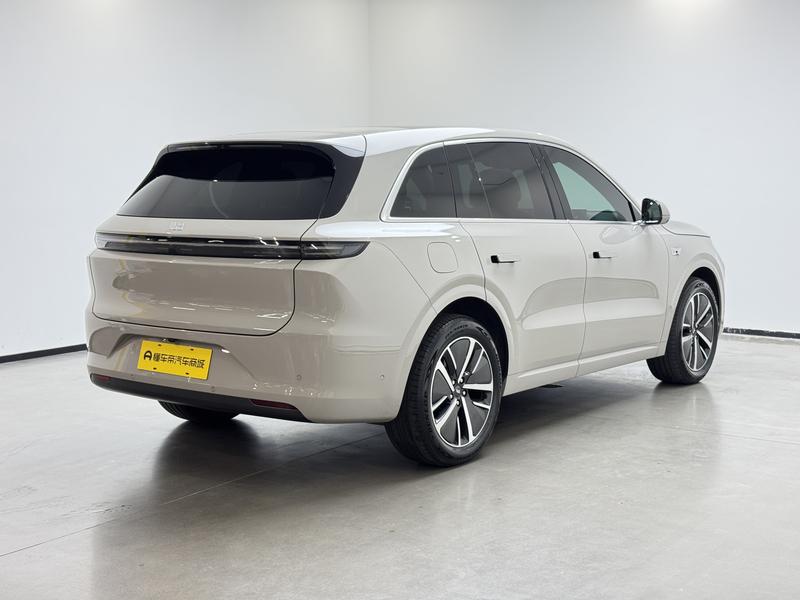 Li Auto Ideal L6 2024
