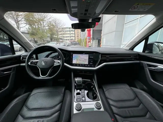 Volkswagen Touareg 3.0 TSI Ruixiang Edition Yao Black Sports Suit