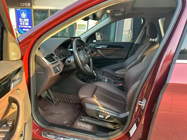 BMW BMW X1 sDrive25Li leading type