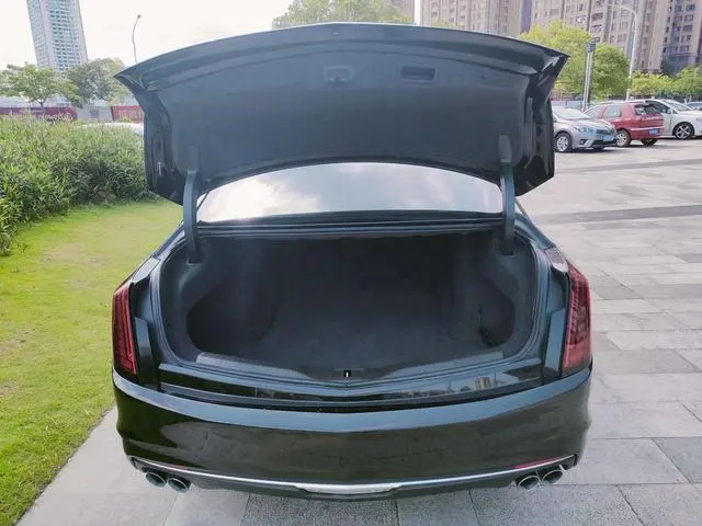 Cadillac Cadillac CT6 28T Champion Limited Edition