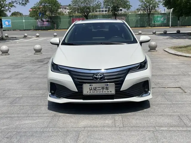 TOYOTA Asian lion 2.0L Premium Edition