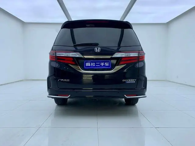 Honda Odyssey 2.0L Sharp*Exclusive Edition