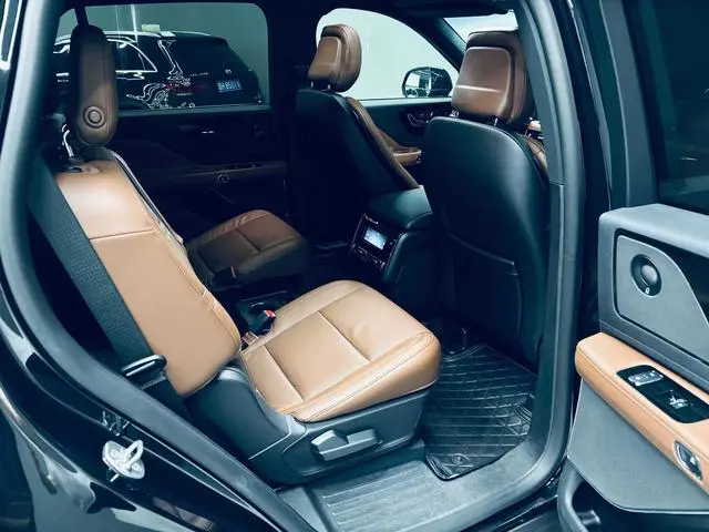 Lincoln Flying home 3.0T V6 four-wheel drive Zunya edition