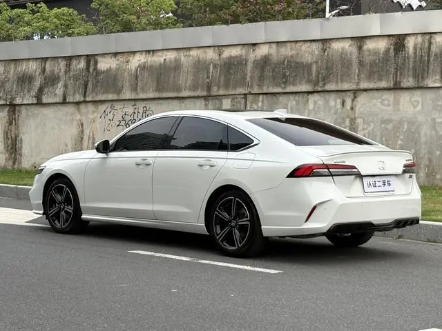 Honda Yingshipai 260TURBO Jingyue Edition