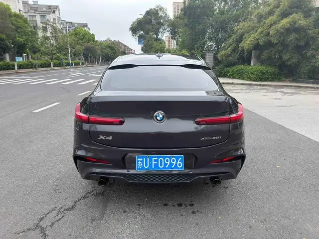 BMW BMW X4 xDrive30i M Sports Yao Ye Suit