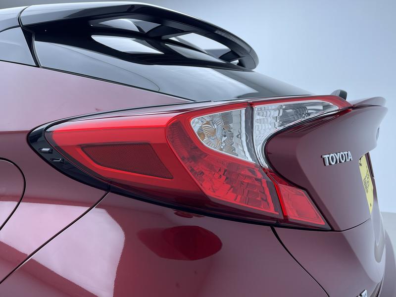 Toyota Yize IZOA 2020