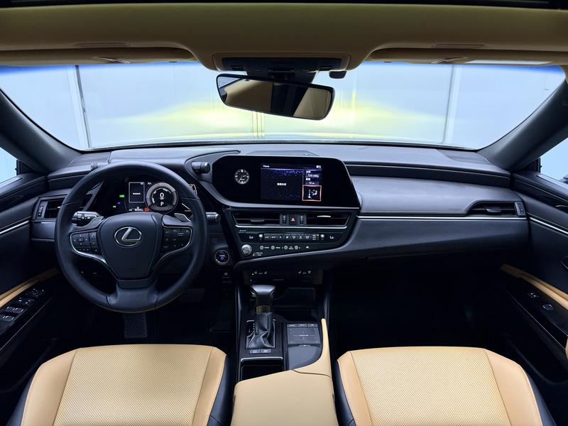 Lexus Lexus ES 2021