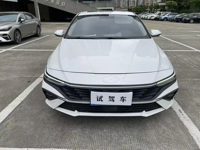 Hyundai Elantra 1.5L CVT GLX Elite Edition