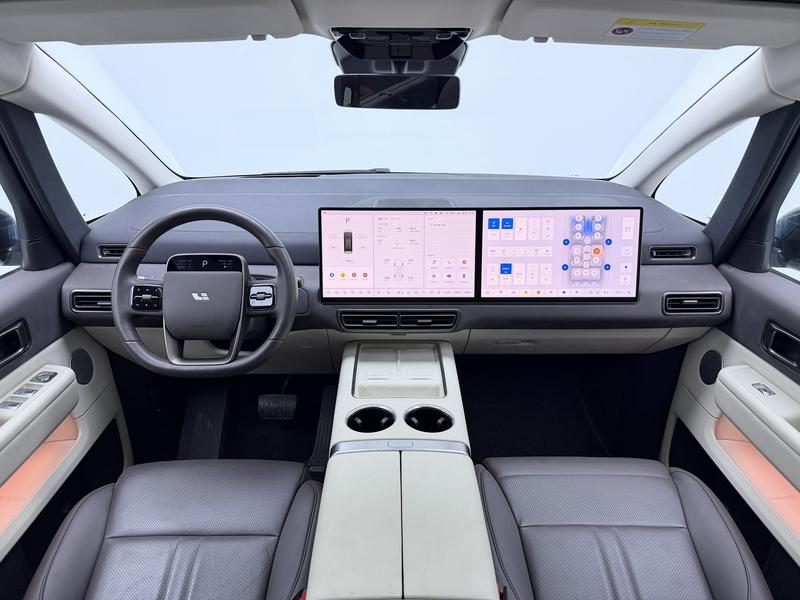 Li Auto Ideal MEGA 2024