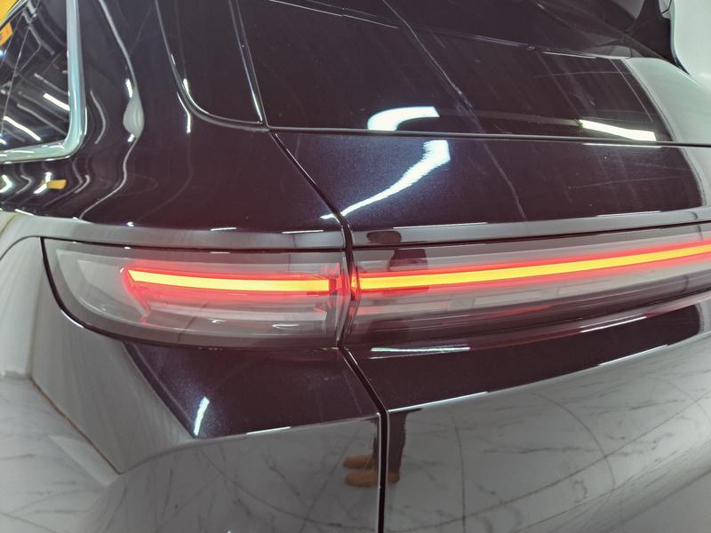 Li Auto Ideal L6 2024