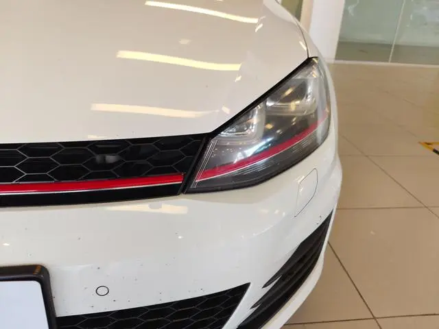 Volkswagen Golf GTI 2.0TSI GTI