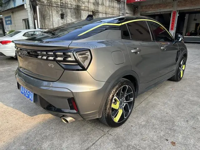 LYNK & CO Lynk 05 2.0TD two-wheel drive Halo