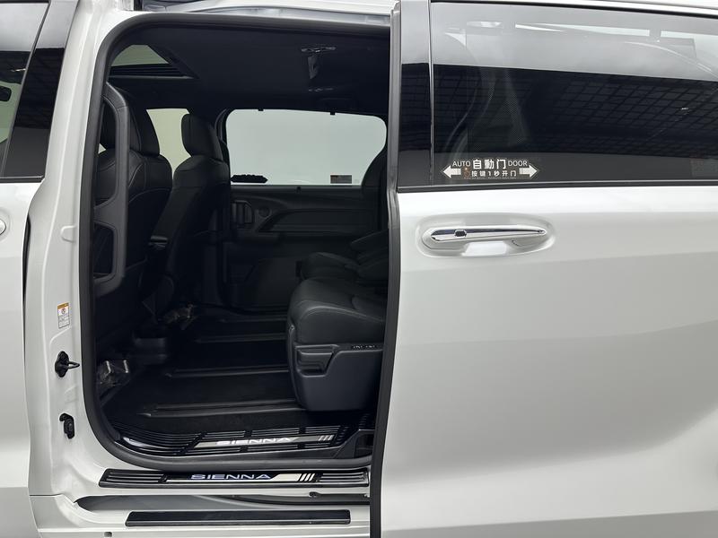 Toyota Sienna 2023