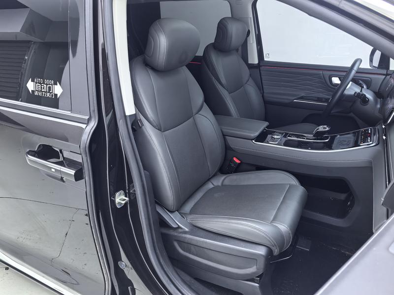 JAC Refine Ruifeng RF8 2024