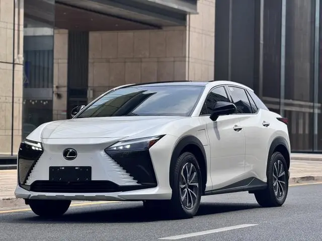 Lexus Lexus RZ 450e DIRECT4 Indulgent Edition