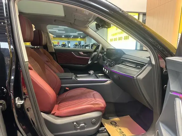 Hongqi Hongqi HS5 2.0T Qixiang Pro 500,000 Commemorative Edition