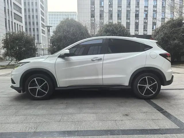 Honda Binzhi 1.5L CVT Deluxe Edition