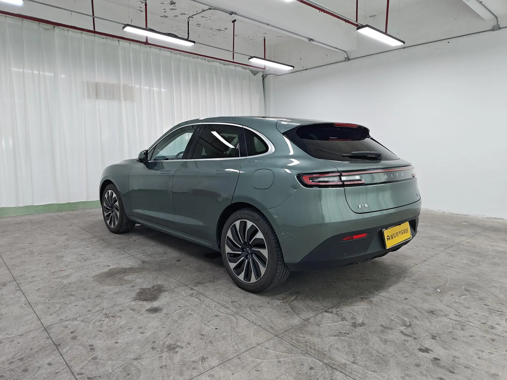 AITO Ask the world M5 Extended range rear drive standard edition
