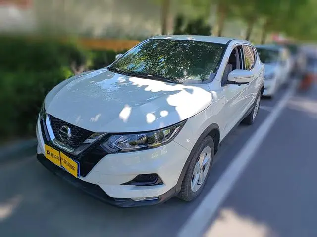 Nissan Qashqai 2.0 L XV Smart Edition