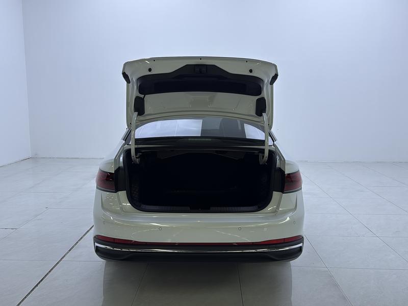 Volkswagen Sagitar 2025