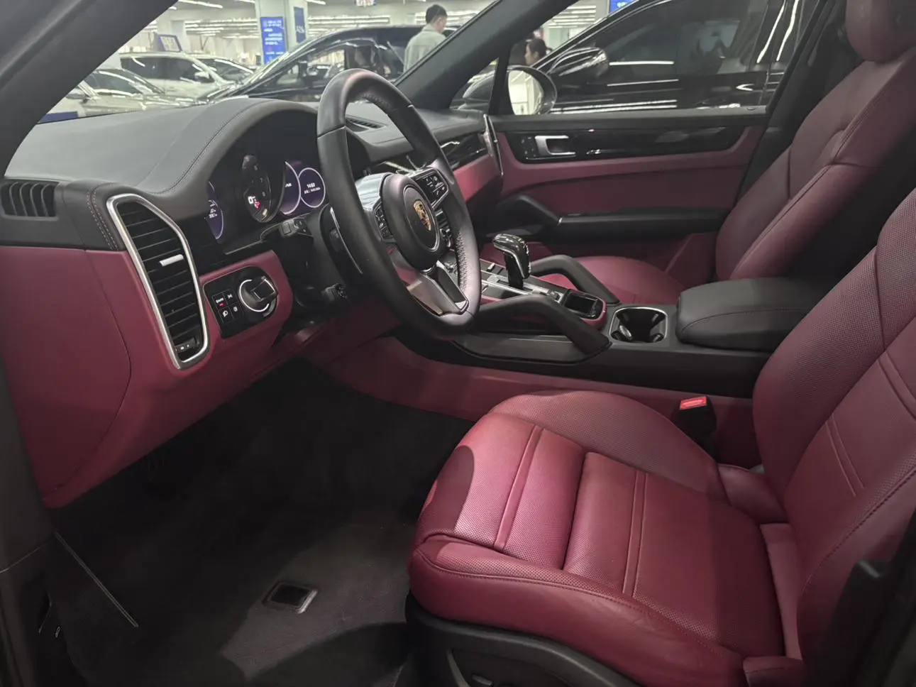 Porsche Cayenne E-Hybrid Cayenne E-Hybrid 2.0T Platinum Edition
