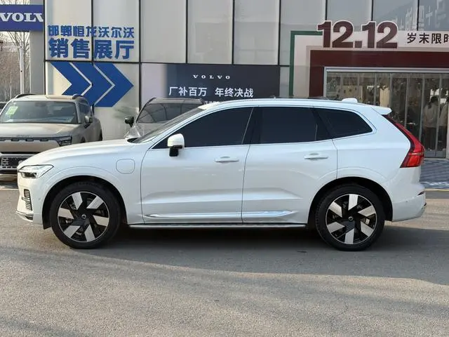 Volvo Volvo XC60 PHEV T8 four-wheel drive long battery life Zhiyuan Deluxe Edition