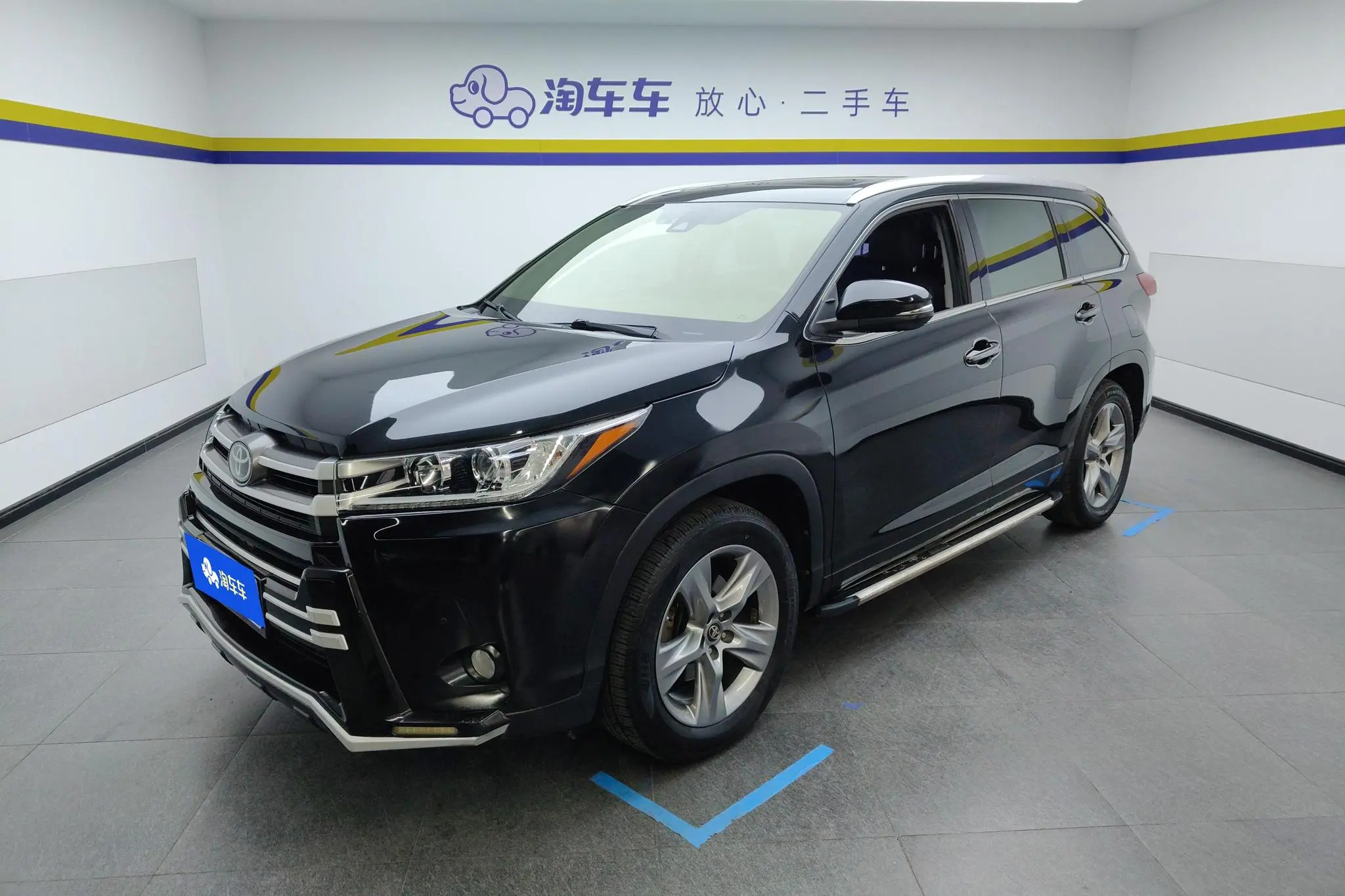TOYOTA Highlander 2.0T four-wheel drive deluxe edition 7-seater Country V