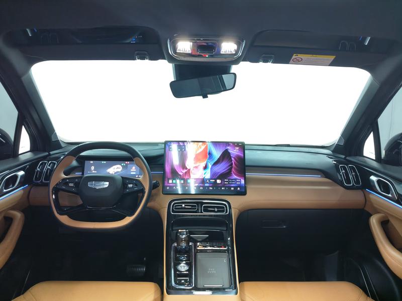 Geely Boyue L 2025