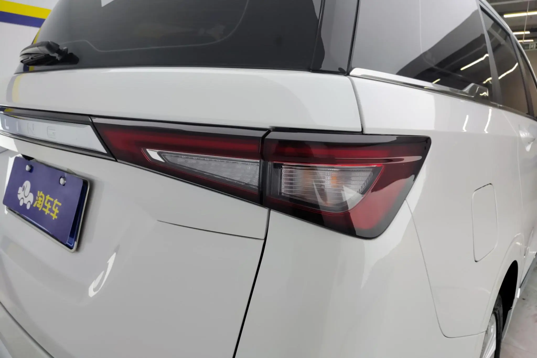 Wuling Wuling Jiachen 1.5T CVT Smart Luxury