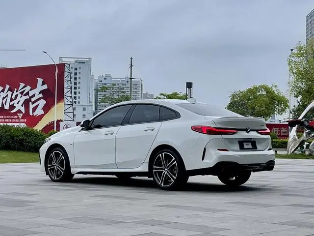 BMW BMW 2 Series (imported) 225i four-door coupe M sports Yao Ye set