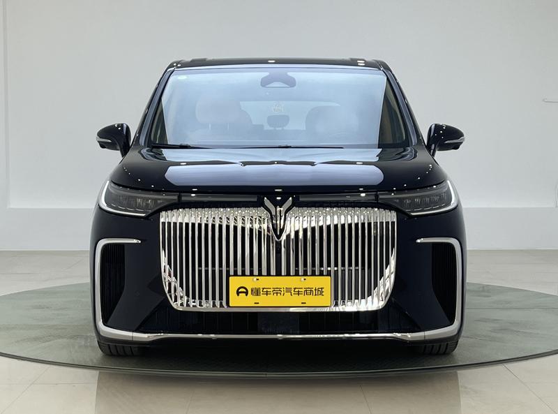 Voyah Lantu Dreamer PHEV 2025