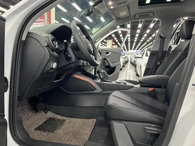 Audi Audi Q2L 35TFSI listing Exclusive Edition Country VI