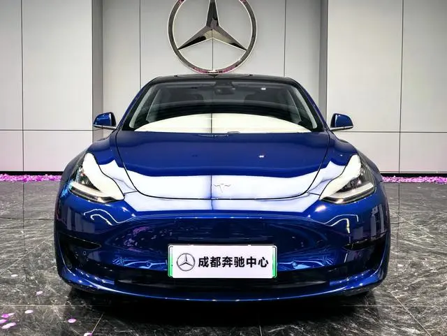 Tesla Model 3 Upgraded version of standard battery life rear drive