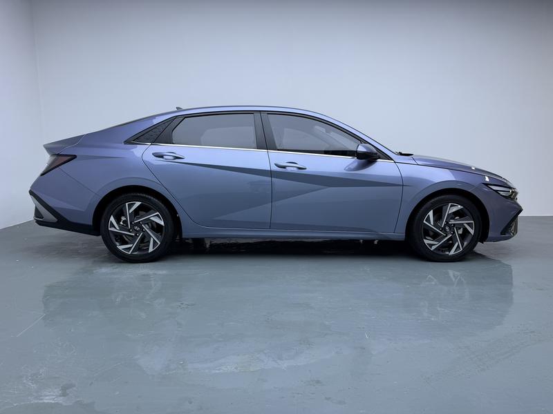 Hyundai Elantra 2023