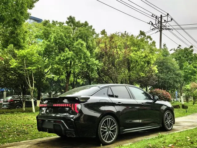 LYNK & CO Lynk 03 2.0 TD DCT Jin Pro