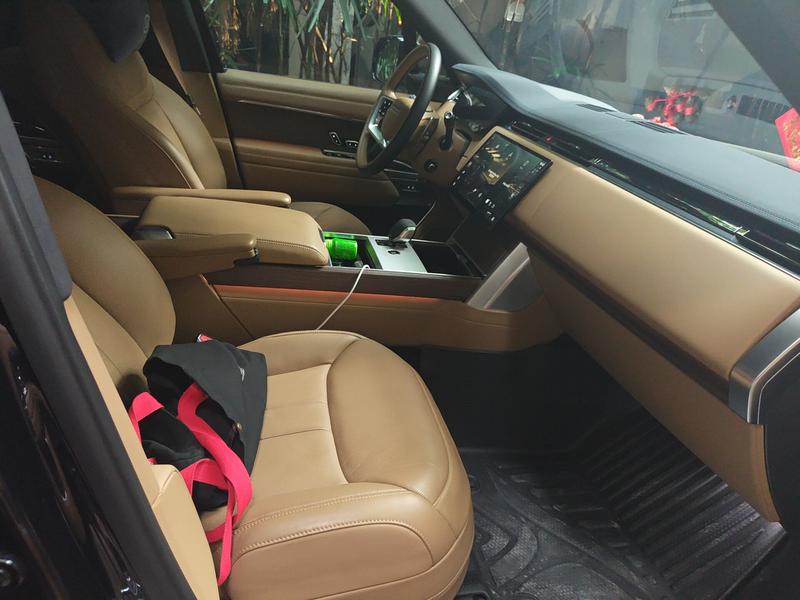 Land Rover Range Rover 2025