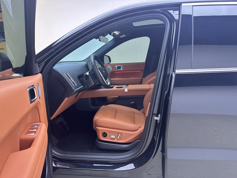 Li Auto Ideal L6 2024