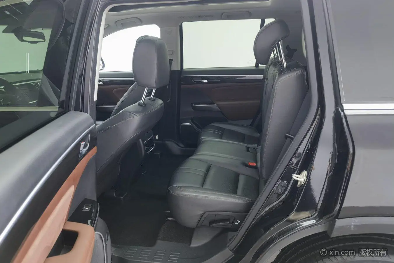 GAC Trumpchi GS8 320T two-wheel drive luxury Zhilian Edition 7 seats